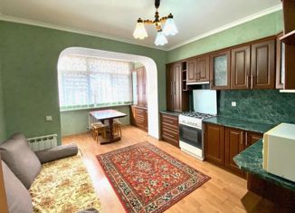 Продаю 2-комнатную квартиру, 60 м2, Ставрополь, улица Гагарина, 1А, микрорайон № 22