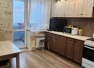 Продается 1-комнатная квартира, 37.3 м2, Новгородская область, Центральная улица, 30