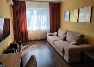 Продам 2-комнатную квартиру, 51.5 м2, Грязи, улица Марины Расковой, 34