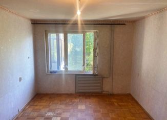 Продаю однокомнатную квартиру, 28.4 м2, Воткинск, улица 1905 года, 10