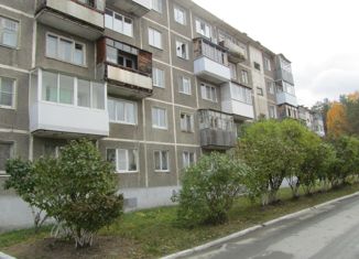 2-ком. квартира на продажу, 26.9 м2, поселок городского типа Рефтинский, Молодёжная улица, 3