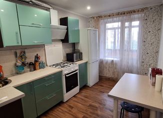 Сдам в аренду 1-комнатную квартиру, 34.4 м2, Магнитогорск, проспект Ленина, 98/3