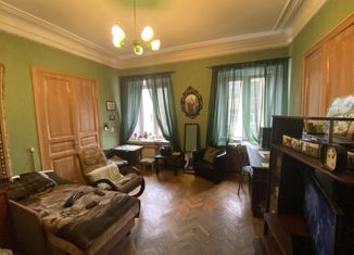 Продажа 2-комнатной квартиры, 62 м2, Санкт-Петербург, метро Лиговский проспект, улица Черняховского, 11