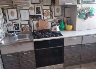 Продаю 1-комнатную квартиру, 33 м2, посёлок Строитель, микрорайон Центральный, 4