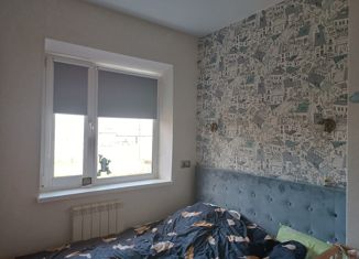 Продается трехкомнатная квартира, 42 м2, поселок городского типа Черноморский, Юбилейная улица, 102