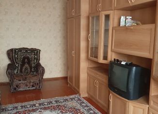 Аренда 2-ком. квартиры, 44 м2, Волгоград, улица Генерала Ватутина, 8, Краснооктябрьский район