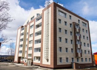 Продажа двухкомнатной квартиры, 51.5 м2, поселок городского типа Мурмаши, улица Кайкова, 18