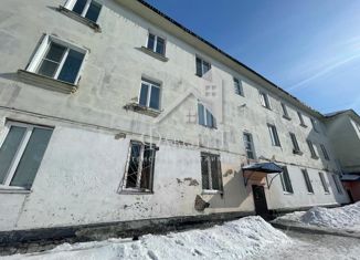 2-комнатная квартира на продажу, 45.9 м2, Кемеровская область, улица Мартехова, 9