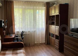 2-комнатная квартира на продажу, 42.5 м2, Элиста, улица Юрия Клыкова, 140, 2-й микрорайон