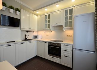 Сдаю в аренду 1-комнатную квартиру, 41 м2, Москва, Строгинский бульвар, 14к2, район Строгино