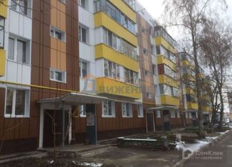 Продам четырехкомнатную квартиру, 74.5 м2, поселок городского типа Разумное, улица Скворцова, 1