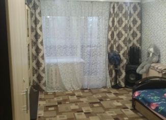 Продается 2-ком. квартира, 50 м2, Орск, Новомосковская улица, 92