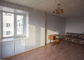 Продается 1-комнатная квартира, 29.5 м2, Челябинск, улица Комарова, 114, Тракторозаводский район