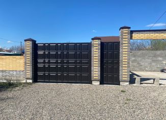 Продаю дом, 120 м2, село Левокумка, улица Ломоносова