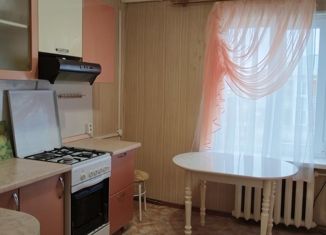 Трехкомнатная квартира на продажу, 50 м2, Тюменская область, Октябрьская улица, 48