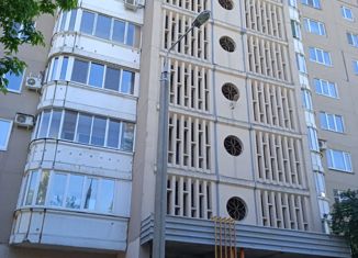 Продаю 2-ком. квартиру, 56 м2, Пермь, улица Максима Горького, 41, Ленинский район