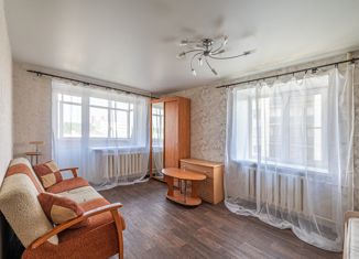 Продажа 1-комнатной квартиры, 30 м2, Екатеринбург, улица Бакинских Комиссаров, 169, метро Проспект Космонавтов