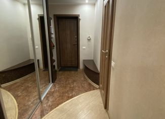 Продается 3-комнатная квартира, 98.3 м2, Челябинск, улица Курчатова, 5В