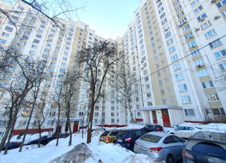3-комнатная квартира на продажу, 72.8 м2, Москва, улица Кутузова, 2, ЗАО