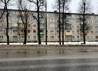 Продам двухкомнатную квартиру, 44.2 м2, Торжок, Ленинградское шоссе, 16