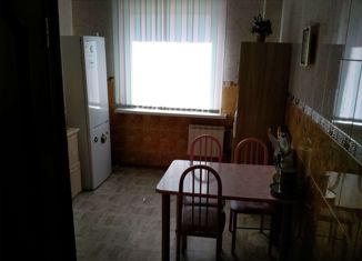 Продам однокомнатную квартиру, 41 м2, Братск, улица Возрождения, 4