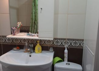 Продам 1-комнатную квартиру, 45 м2, Елабуга, улица Марджани, 4