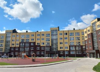 Продаю 2-комнатную квартиру, 65.4 м2, Зеленоградск, Центральная площадь
