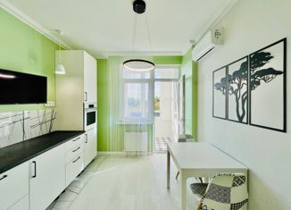 Продаю 1-ком. квартиру, 41.5 м2, Геленджик, Больничный переулок, 1к6, ЖК Ривьера