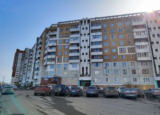 Продаю четырехкомнатную квартиру, 75.4 м2, Кемерово, Комсомольский проспект, 53