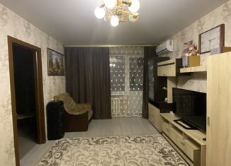 Продажа четырехкомнатной квартиры, 63 м2, посёлок городского типа Яблоновский, улица Титова, 68