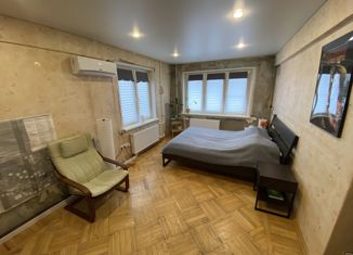 Продажа 2-комнатной квартиры, 41.6 м2, Санкт-Петербург, Казанская улица, 12