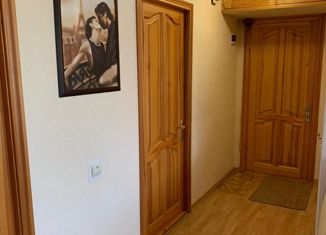 Продам трехкомнатную квартиру, 62 м2, Ростовская область, улица Ленина, 69