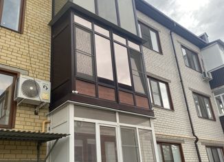 Двухкомнатная квартира на продажу, 53 м2, Гулькевичи, Российская улица, 23А