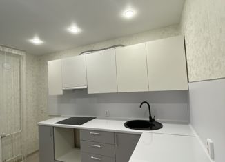 Продам 1-комнатную квартиру, 34 м2, Йошкар-Ола, улица Петрова, 32, микрорайон Мирный