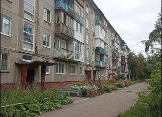 Продаю трехкомнатную квартиру, 58 м2, Омская область, Олимпийская улица, 2