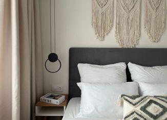 Продаю 2-ком. квартиру, 45 м2, Москва, улица Миклухо-Маклая, 55, район Коньково