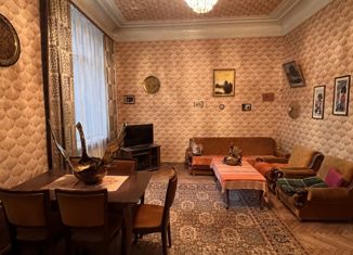 Продам 4-комнатную квартиру, 122 м2, Нижний Новгород, улица Минина, 1, улица Минина