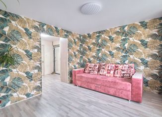 Продается 2-ком. квартира, 58.7 м2, село Семилужки, улица Иркутский тракт, 1А