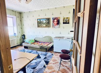 2-комнатная квартира на продажу, 60 м2, Астраханская область, Румынская улица, 11