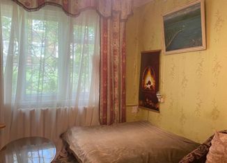 Продаю однокомнатную квартиру, 31 м2, Братск, Набережная улица, 3Б