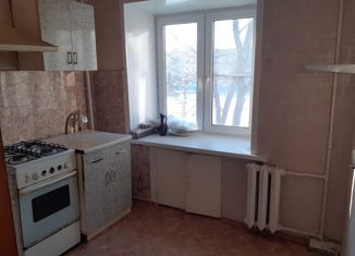 Продается однокомнатная квартира, 34 м2, поселок городского типа Новая Майна, улица Микрорайон, 1