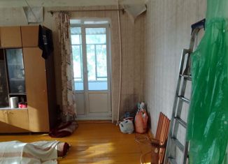 Продам 1-комнатную квартиру, 30.3 м2, Сатка, улица 50 лет ВЛКСМ, 17