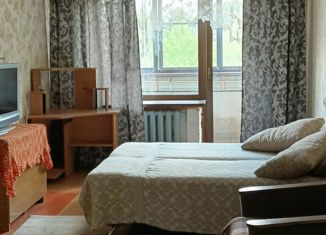 Продажа 3-комнатной квартиры, 59.2 м2, Великие Луки, проспект Гагарина, 46