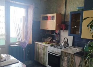 Продаю однокомнатную квартиру, 29.8 м2, поселок городского типа Спирово, Речная улица, 12