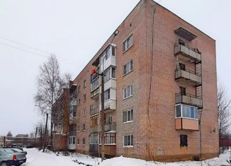 Продается 1-комнатная квартира, 35 м2, поселок городского типа Панковка, Промышленная улица, 11