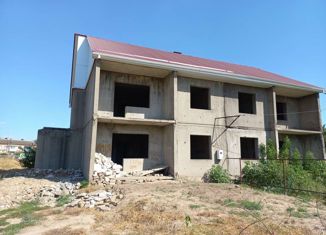 Продам дом, 174 м2, село Майкопское, улица Гуличенко, 8А