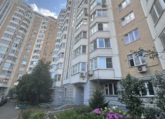 Двухкомнатная квартира на продажу, 52 м2, Москва, ВАО, улица Дмитриевского, 17