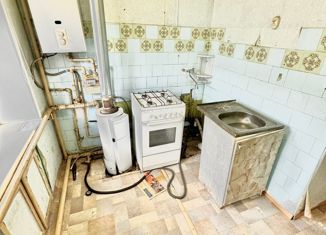 Продам 4-комнатную квартиру, 62 м2, Тульская область, улица Дружбы, 26