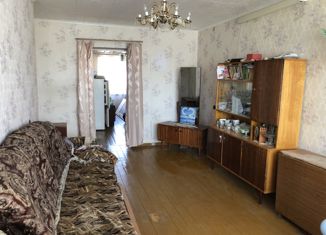 3-комнатная квартира на продажу, 57.4 м2, поселок городского типа Уруссу, Уруссинская улица, 26