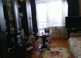 Продаю 3-ком. квартиру, 52 м2, Волгоград, Кировский район, Вельботная улица, 3